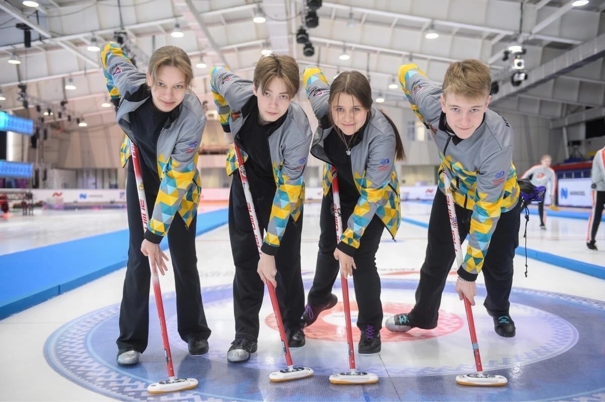 curling junior